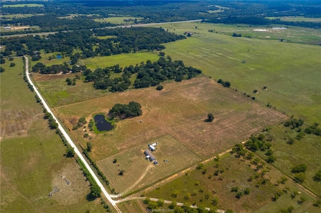 21.61 acres in Robertson County - photo 11