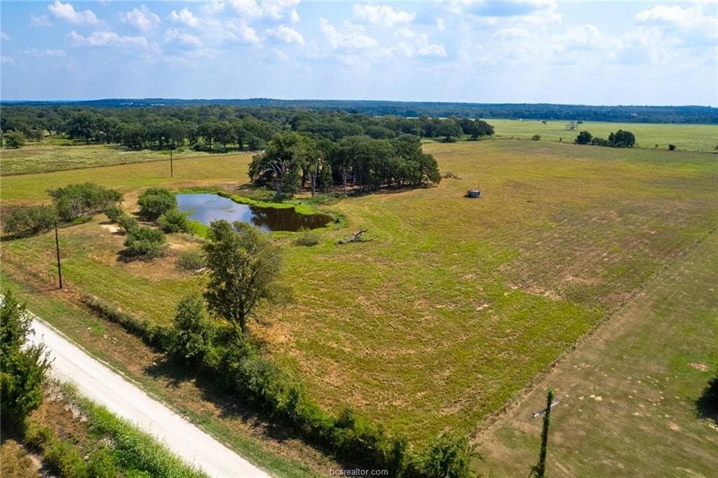 21.61 acres in Robertson County - photo 20