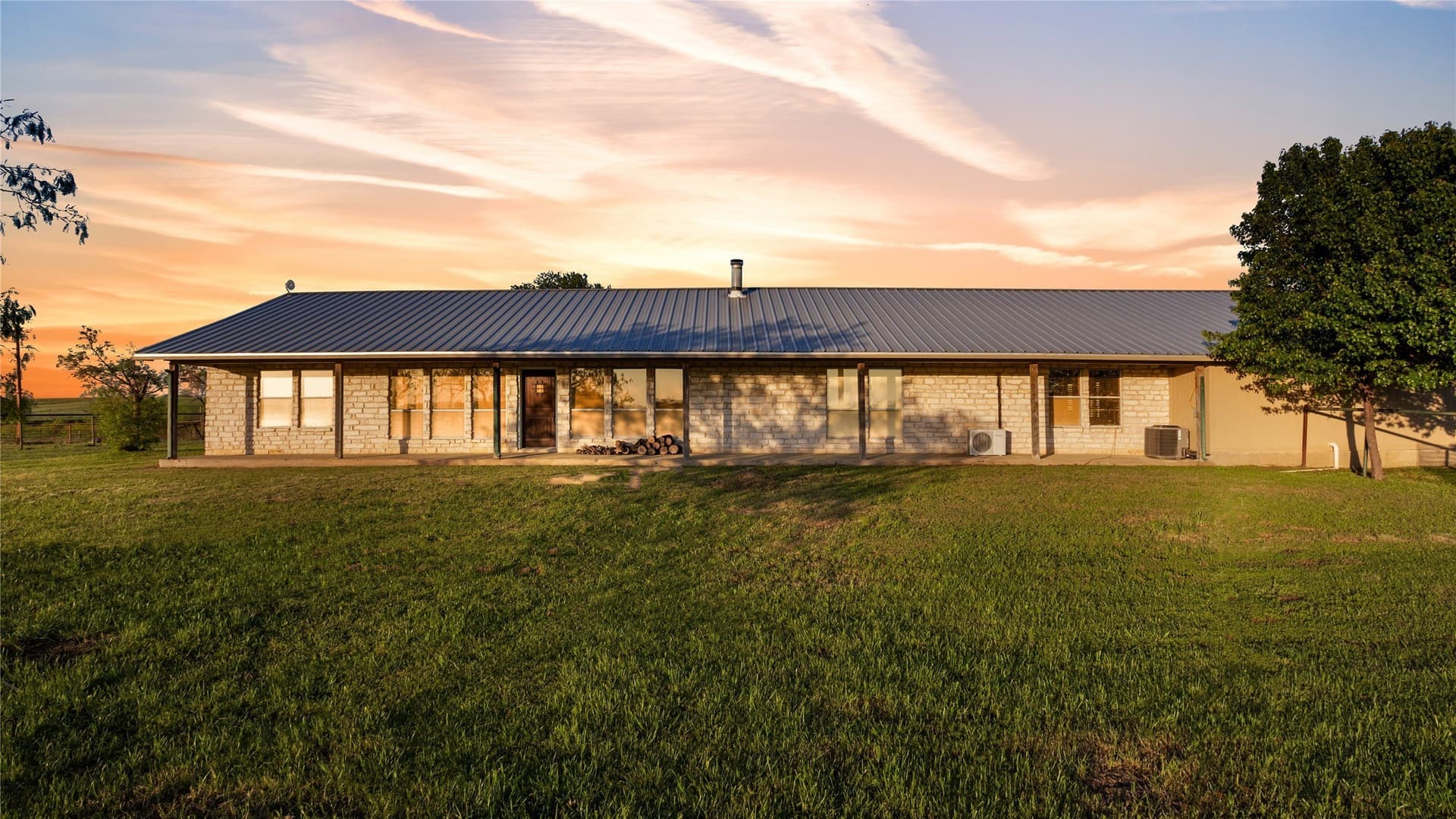 135.87 acres in Ellis County - photo 8