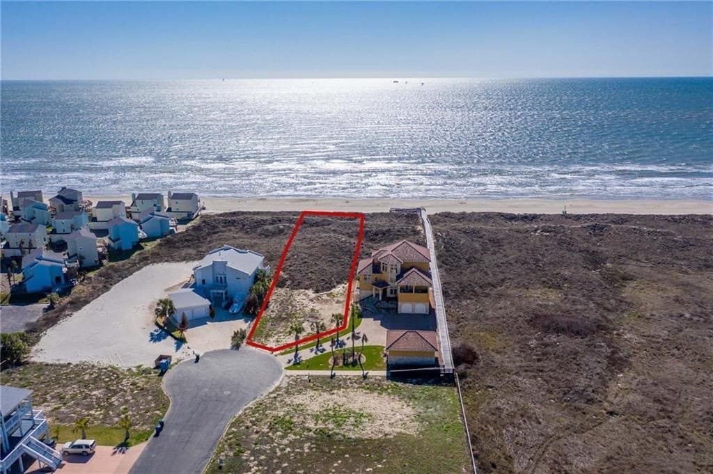 0.73 acres in Nueces County - photo 2