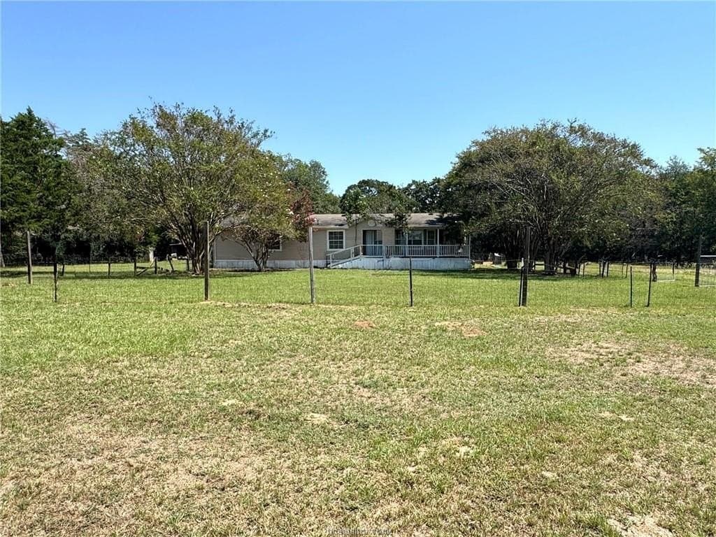 10 acres in Brazos County