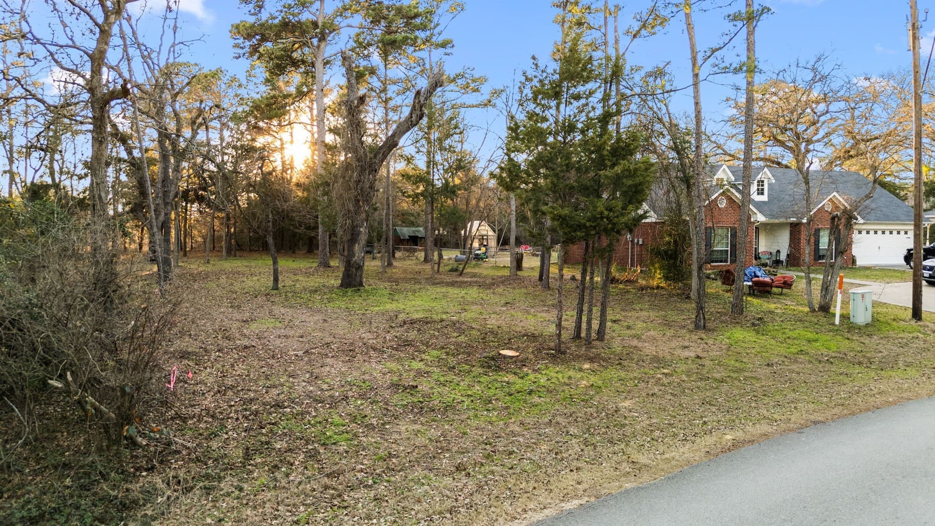 0.37 acres in Smith County - photo 11