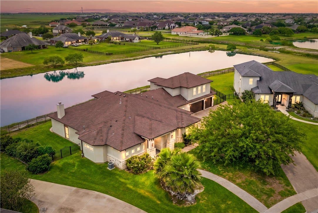 27,639 acres in Nueces County