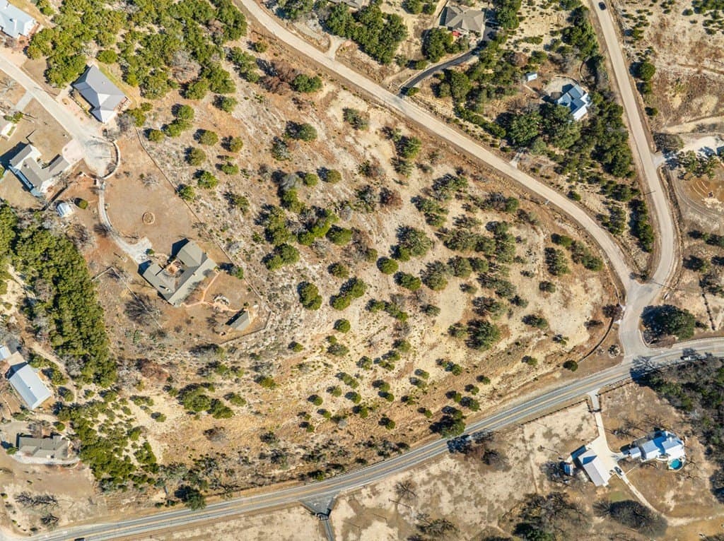 10.7 acres in Kerr County gallery image 2