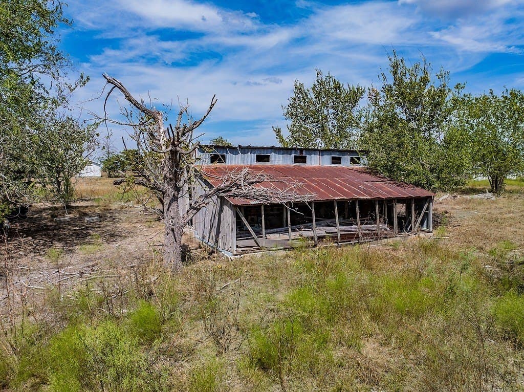 91.57 acres in Fayette County - photo 7