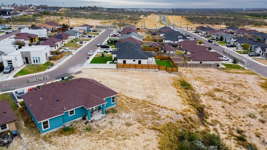 0.21 acres in Maverick County - photo 8