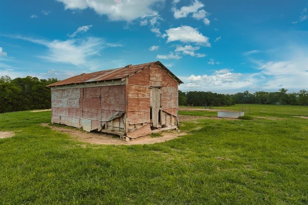 11.5 acres in Falls County featured view