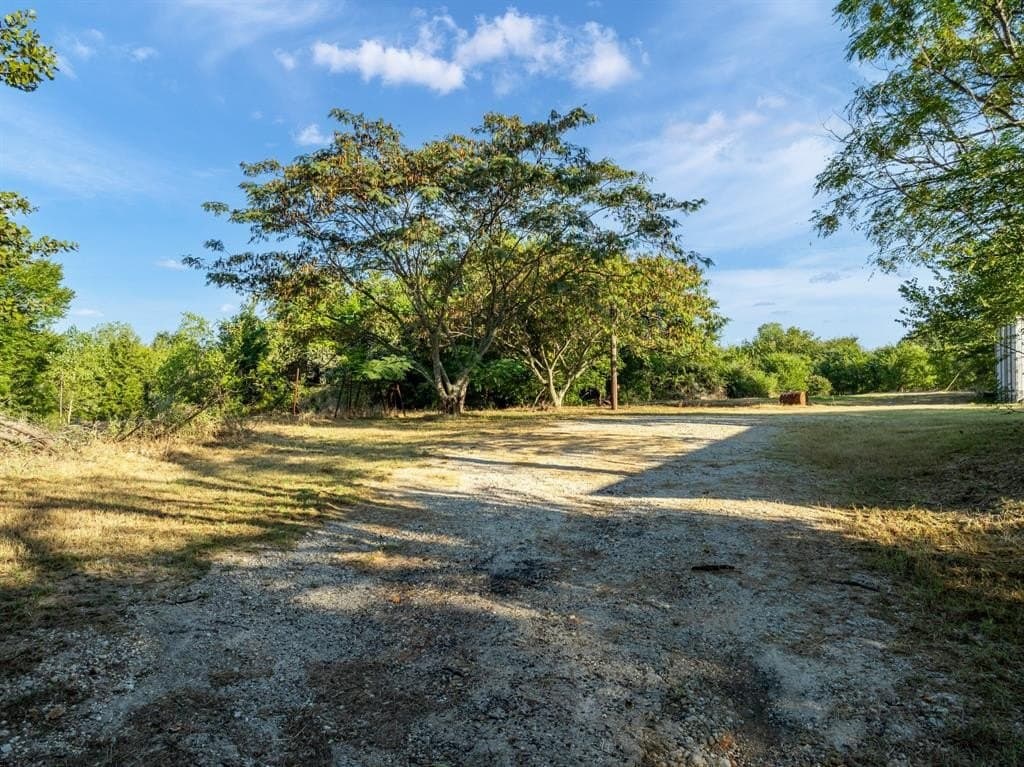 7.4 acres in Johnson County gallery image 3