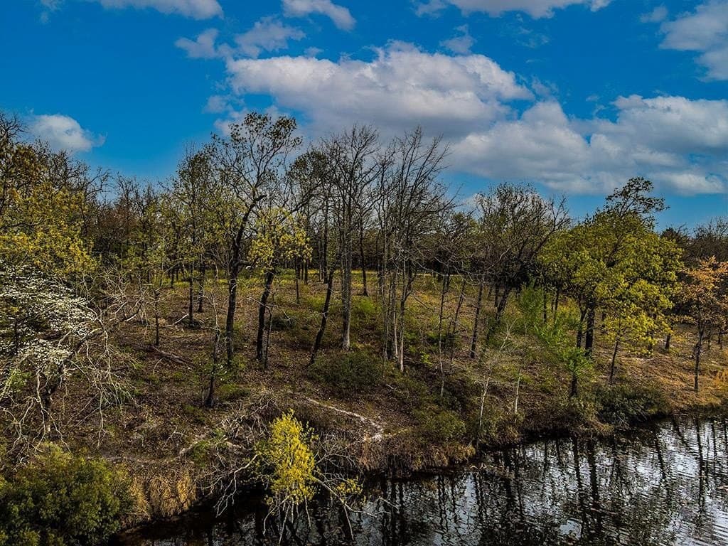 2.05 acres in Henderson County - photo 2