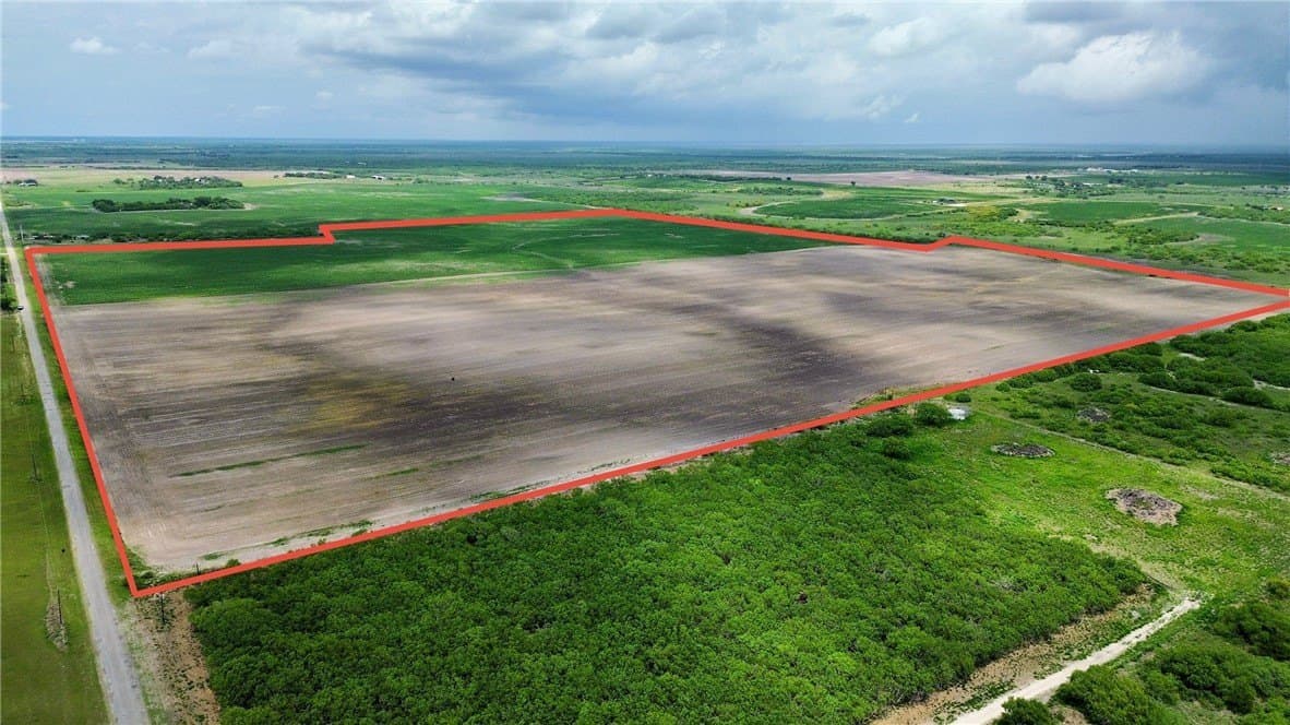 176 acres in Kleberg County