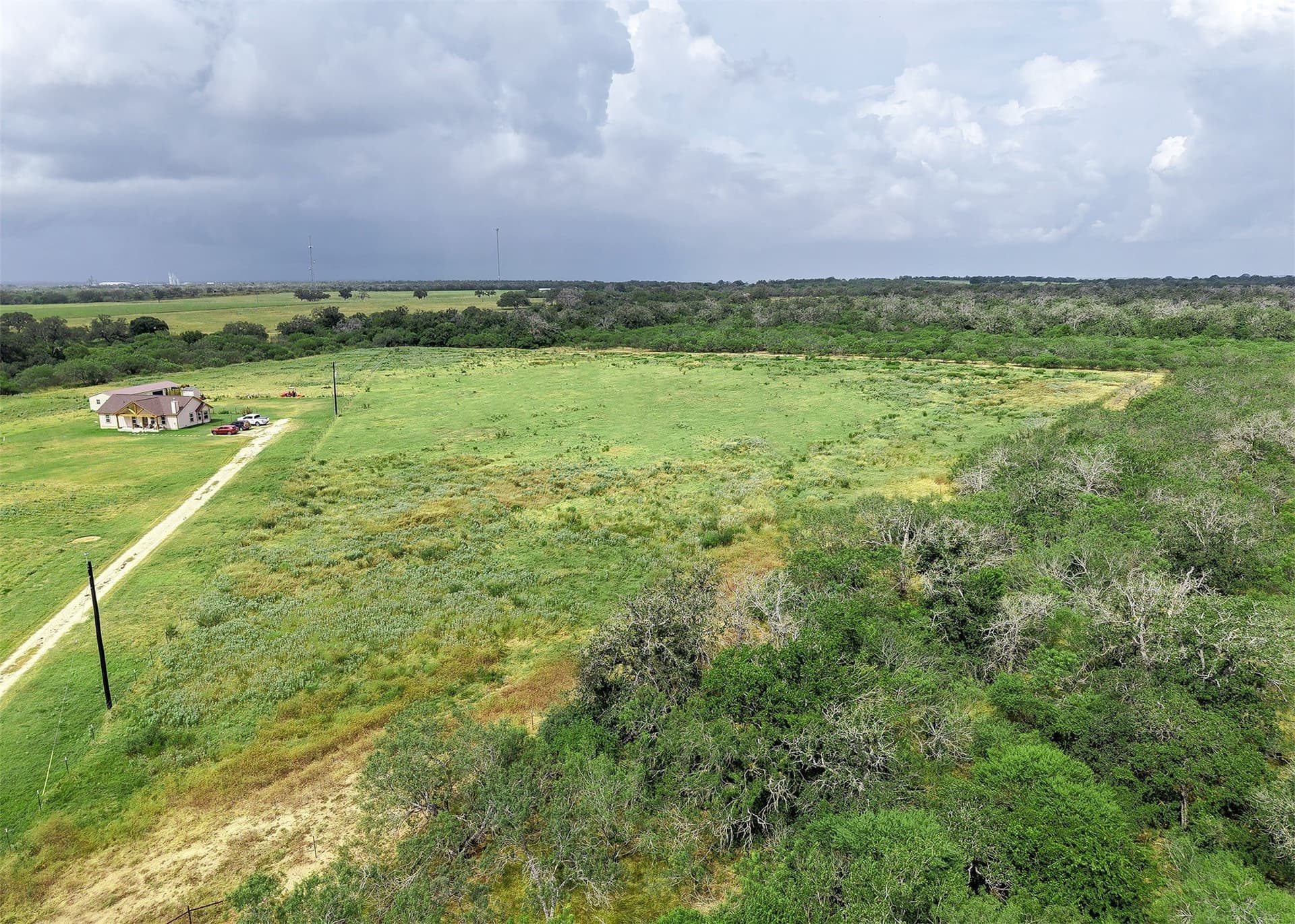6.65 acres in Gonzales County