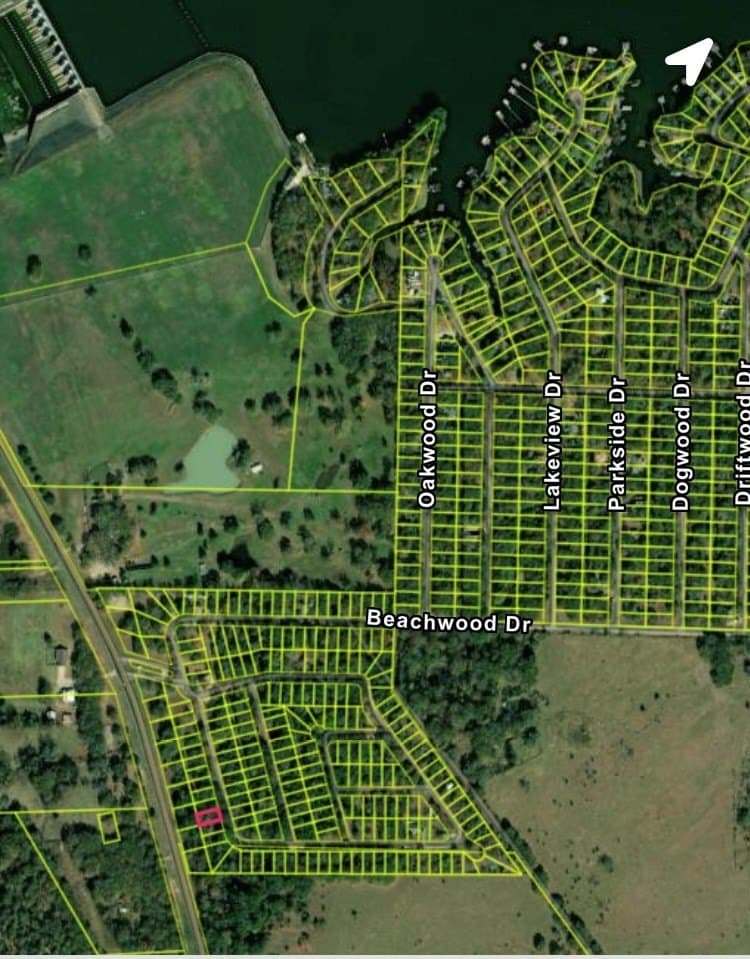 0.12 acres in Henderson County - photo 8