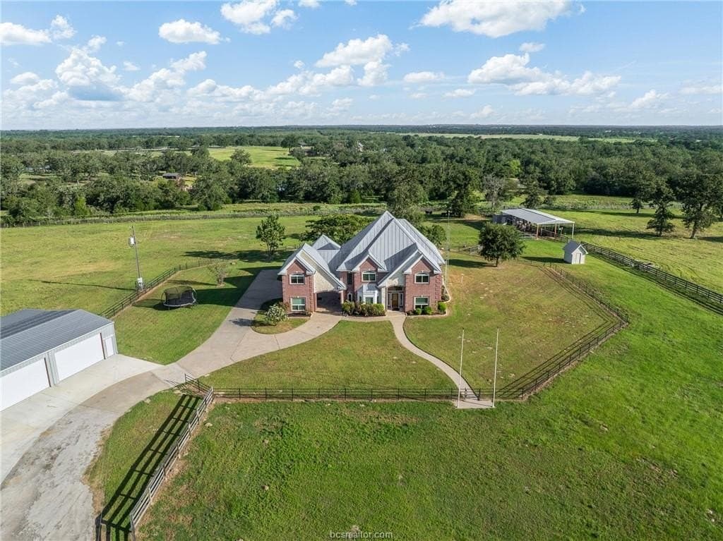 173 acres in Burleson County - photo 6