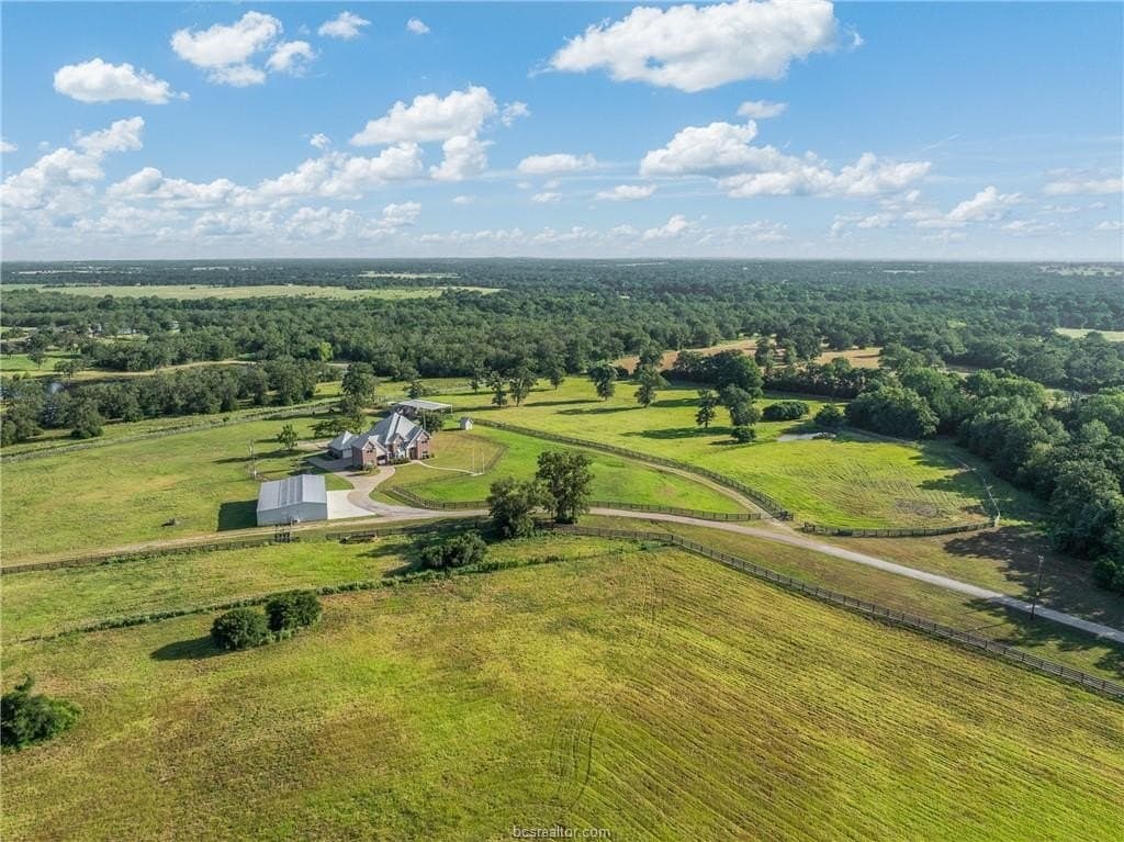 173 acres in Burleson County featured view