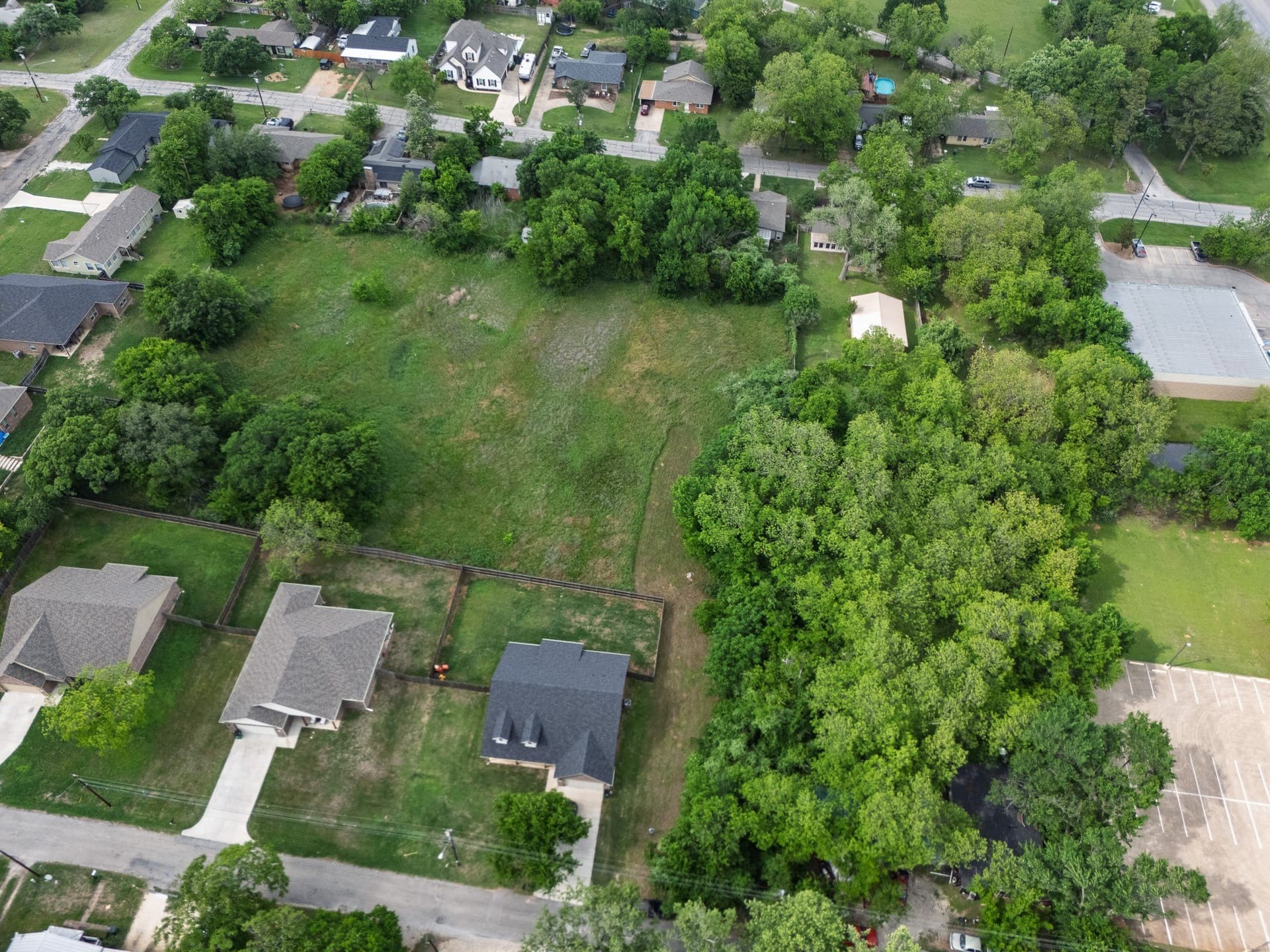 2.12 acres in Johnson County