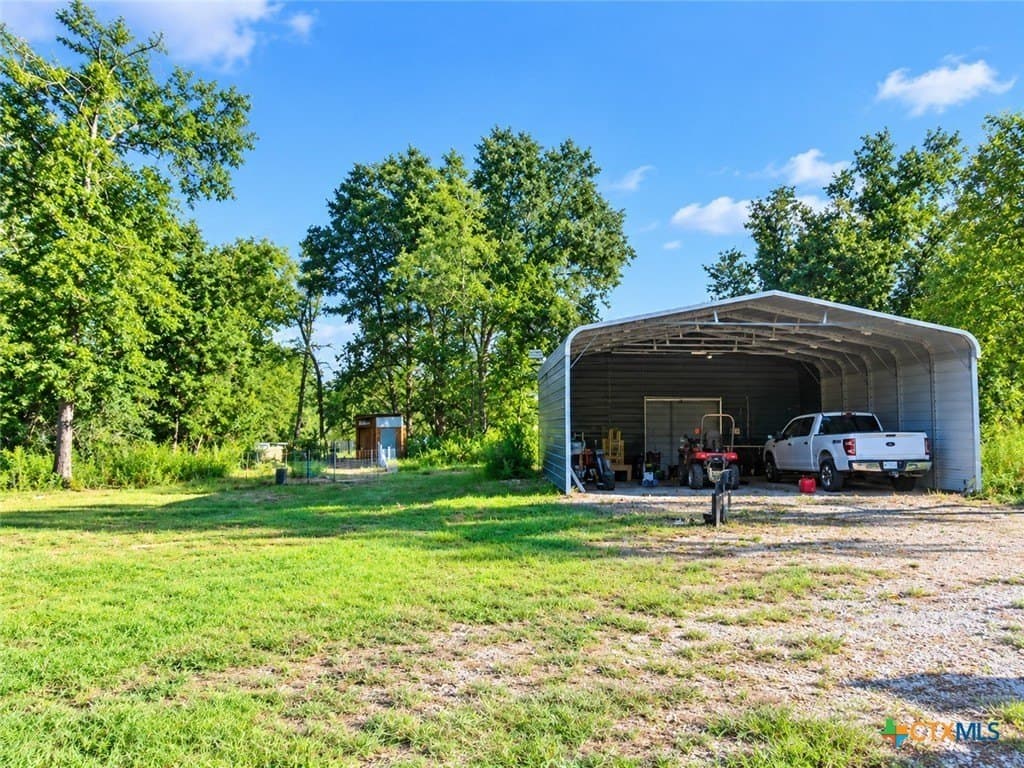 11.29 acres in Freestone County - photo 21