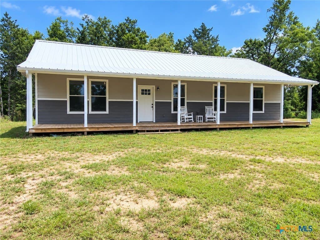 11.29 acres in Freestone County