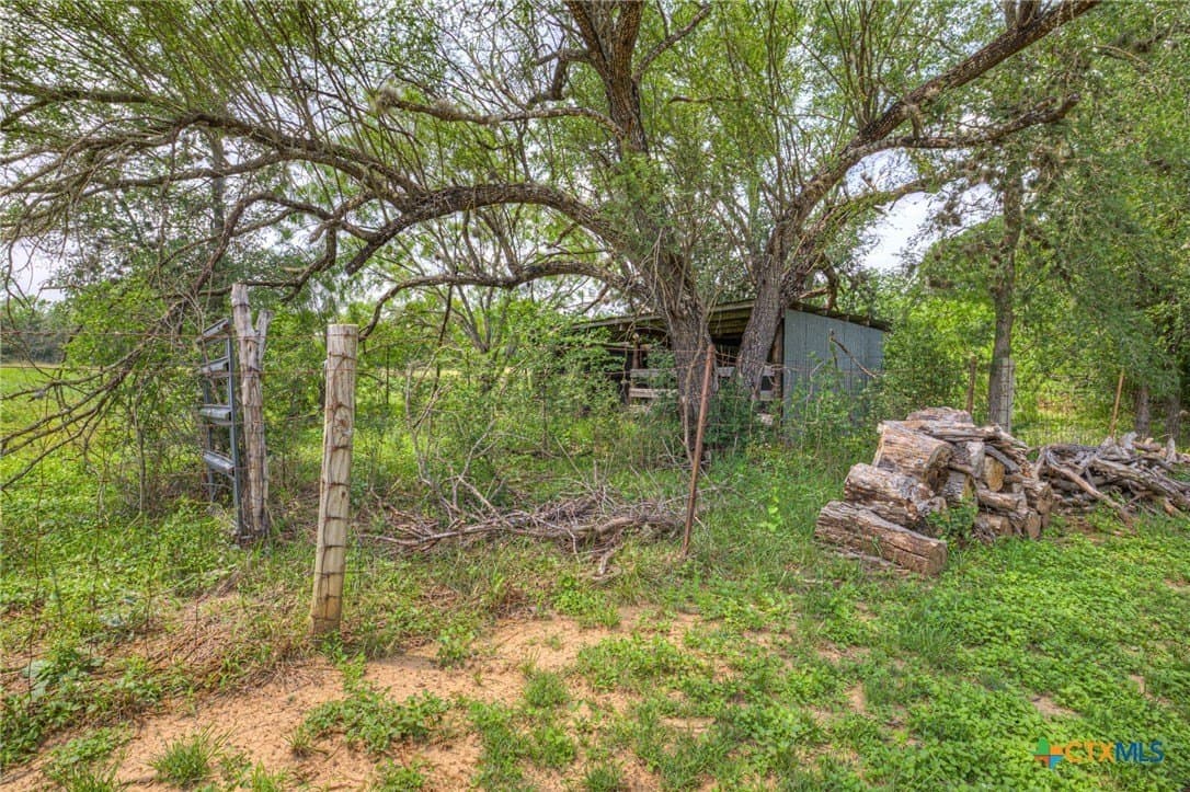 0.73 acres in Guadalupe County - photo 7