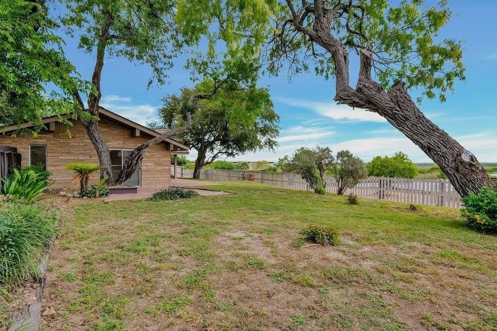 18 acres in Nueces County - photo 26