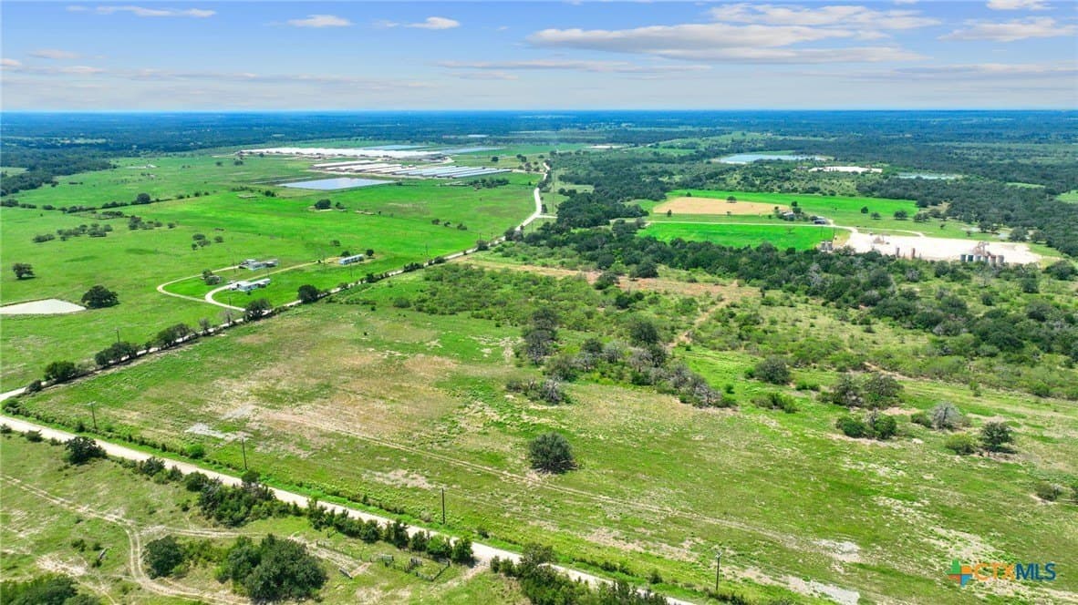 6.5 acres in Gonzales County - photo 9