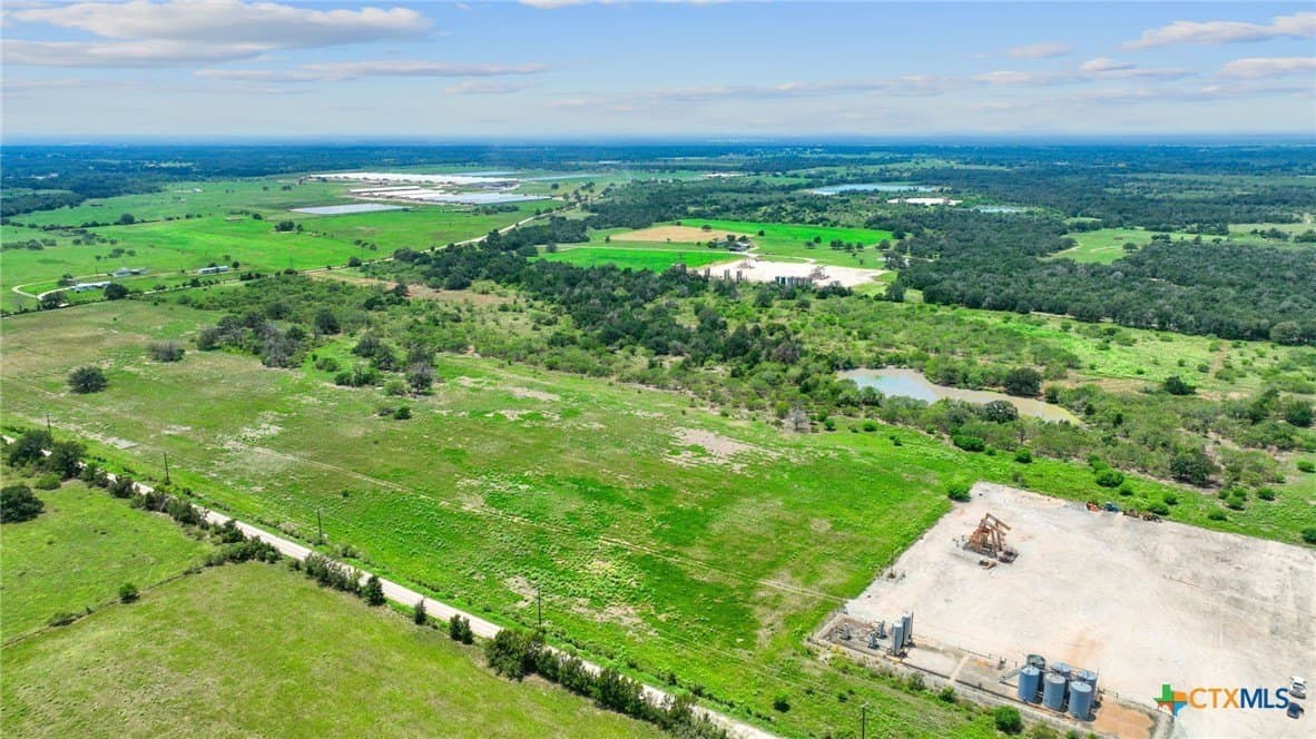 6.5 acres in Gonzales County - photo 4