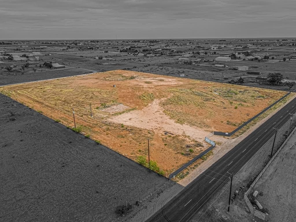 7 acres in Andrews County
