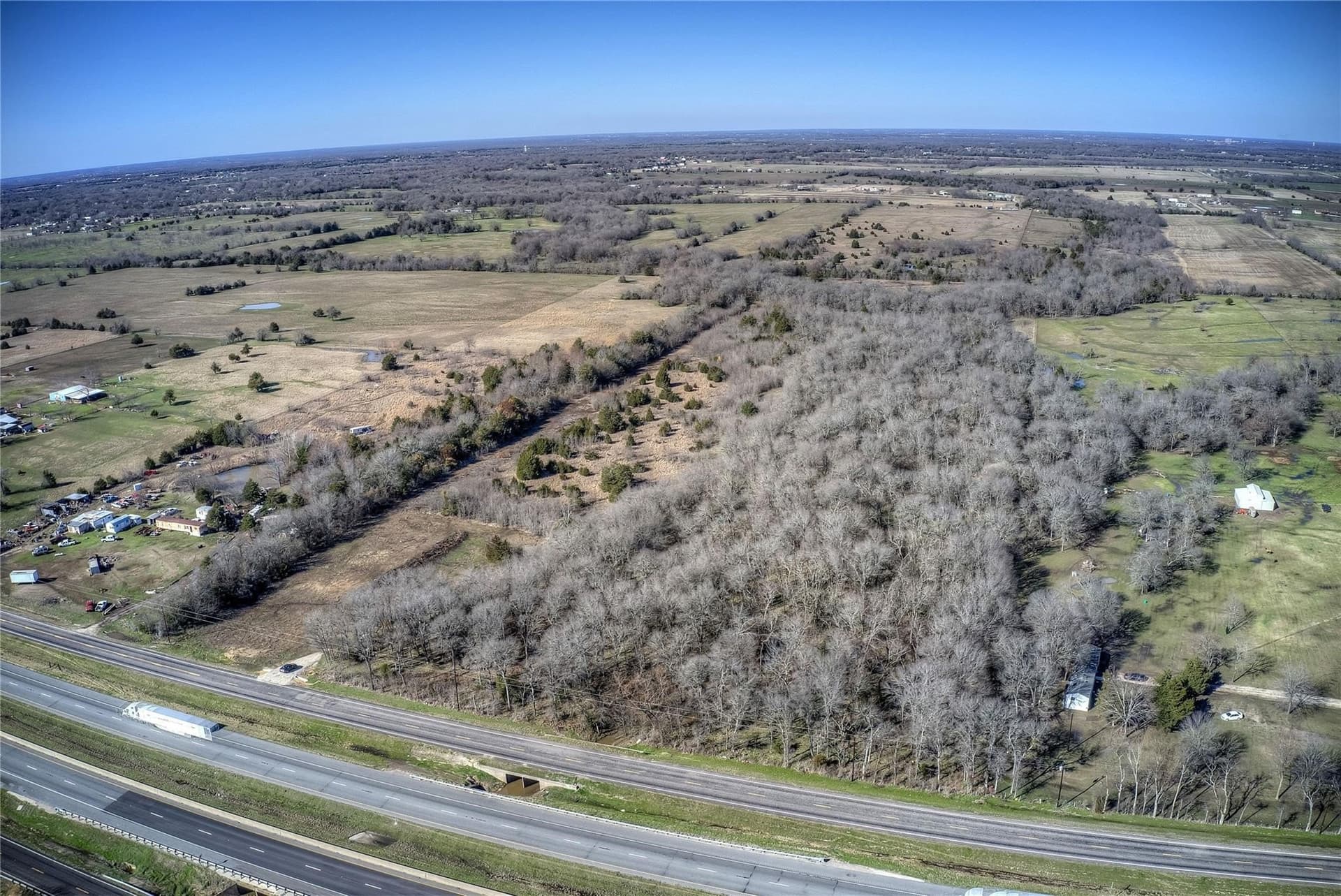 30.01 acres in Hunt County - photo 12