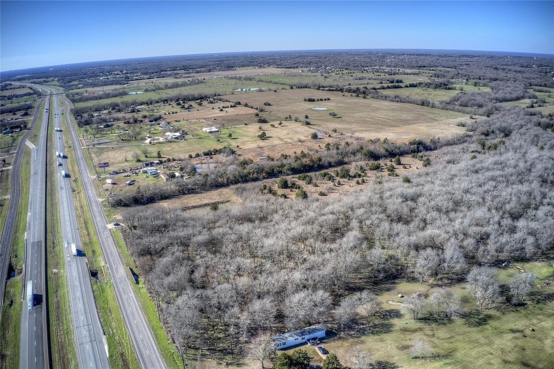 30.01 acres in Hunt County - photo 11
