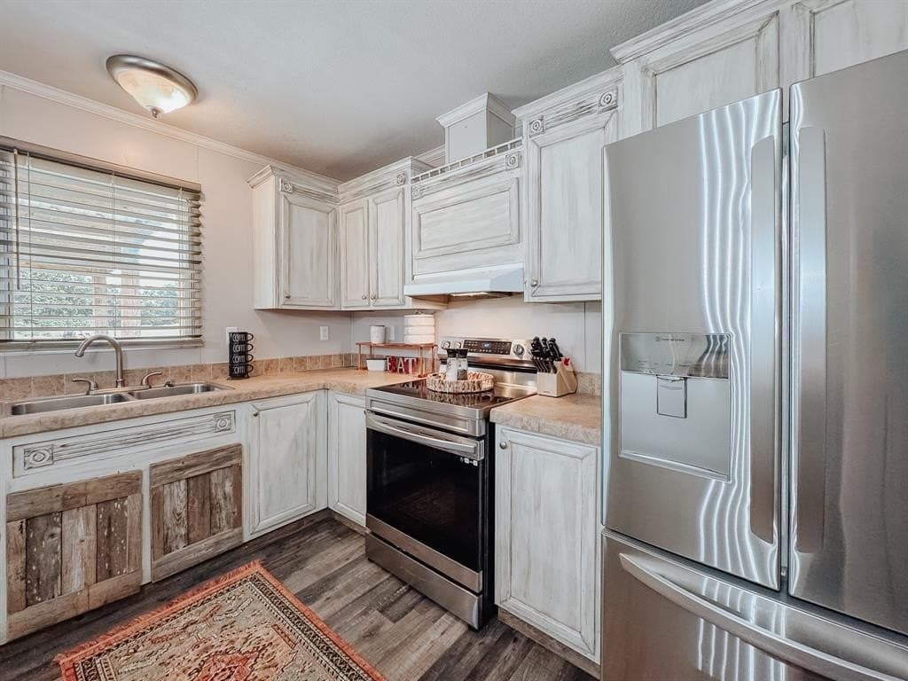 10.58 acres in Freestone County gallery image 4