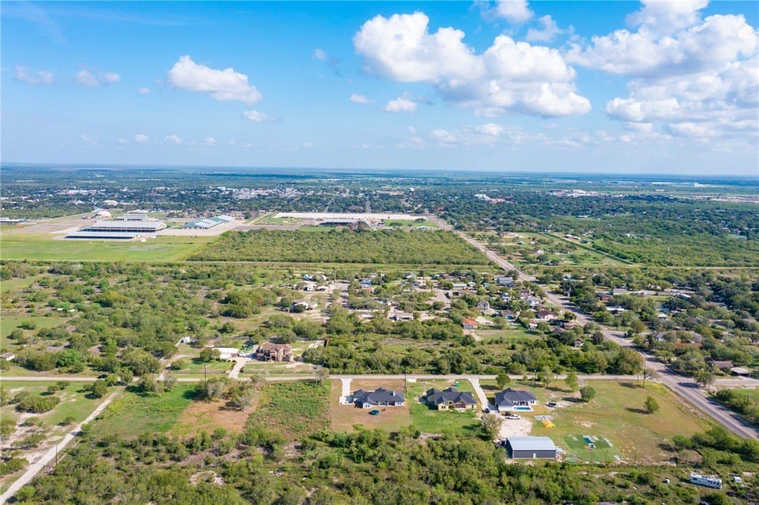 0.81 acres in San Patricio County - photo 10