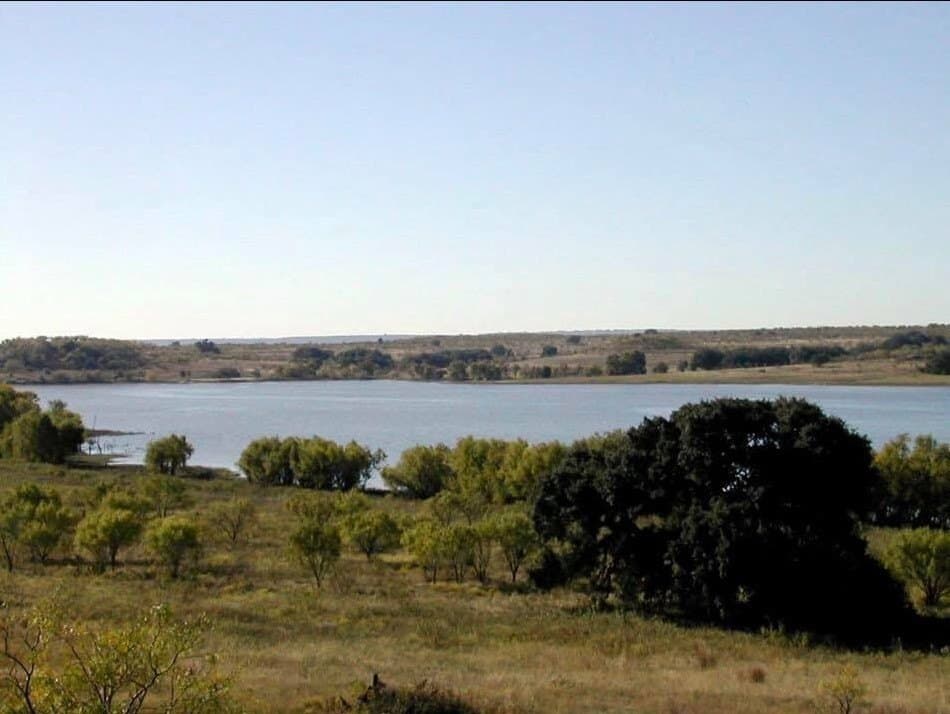 7 acres in Comanche County