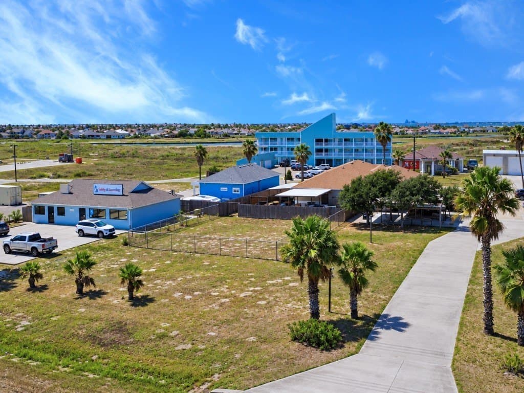 0.43 acres in Nueces County