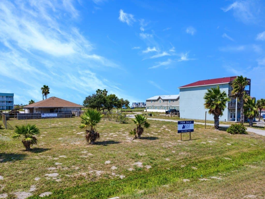 0.43 acres in Nueces County - photo 4