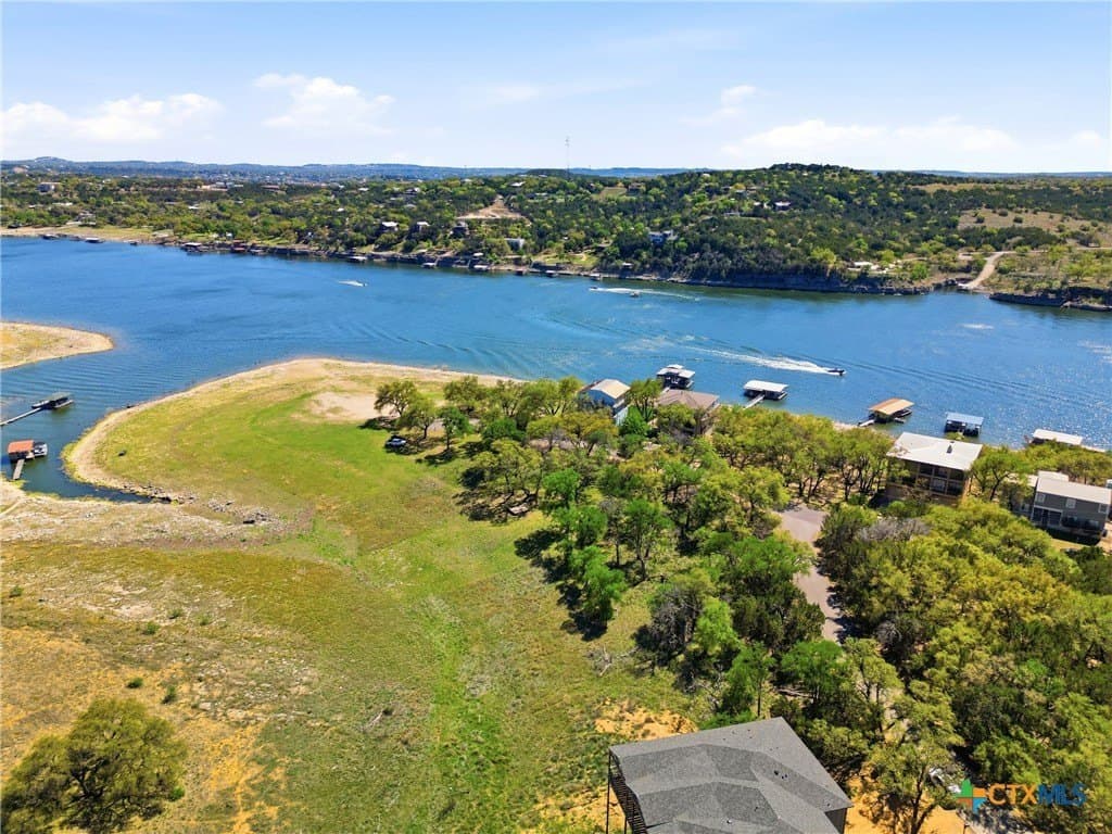 0.36 acres in Travis County gallery image 4