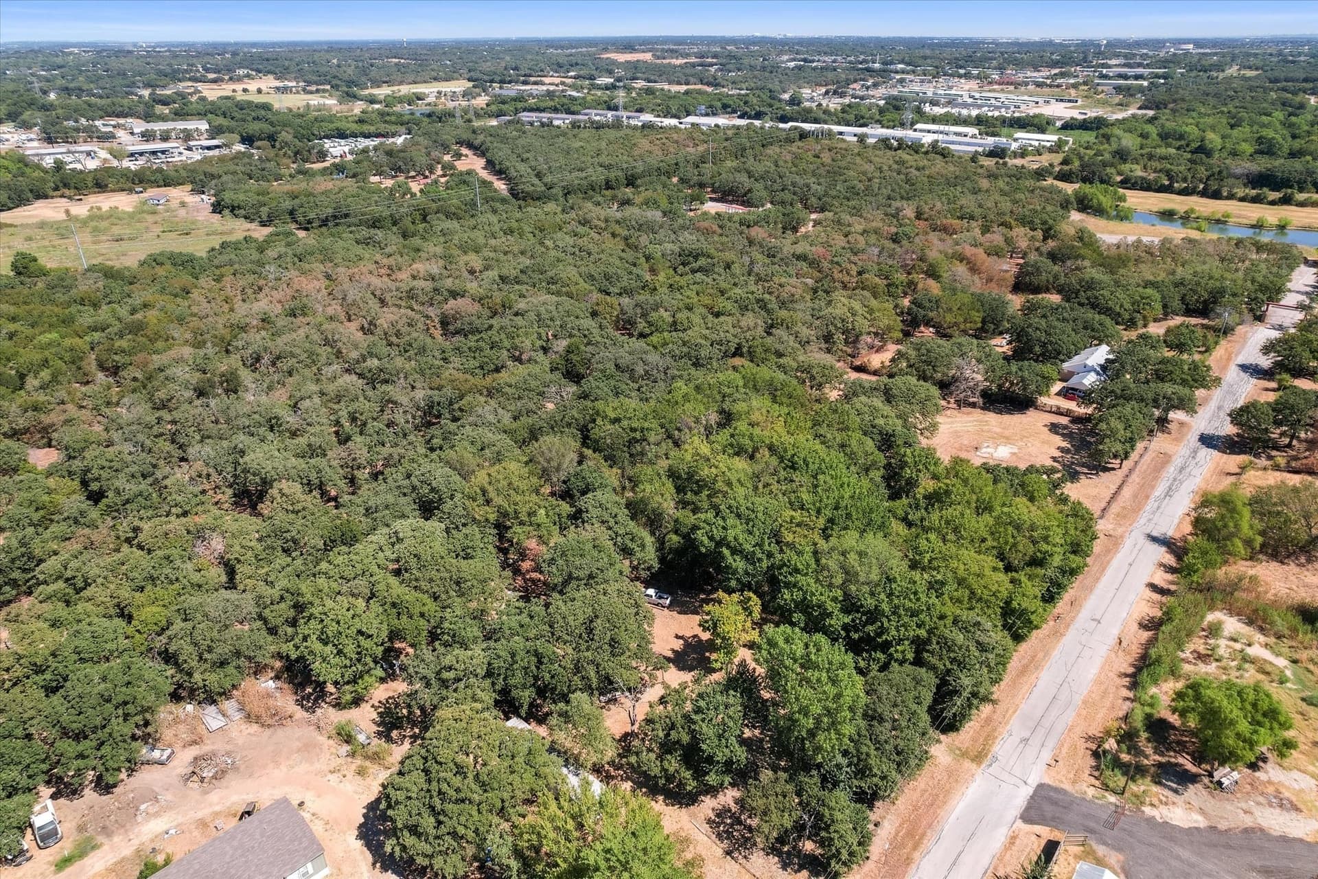 0.95 acres in Tarrant County - photo 3