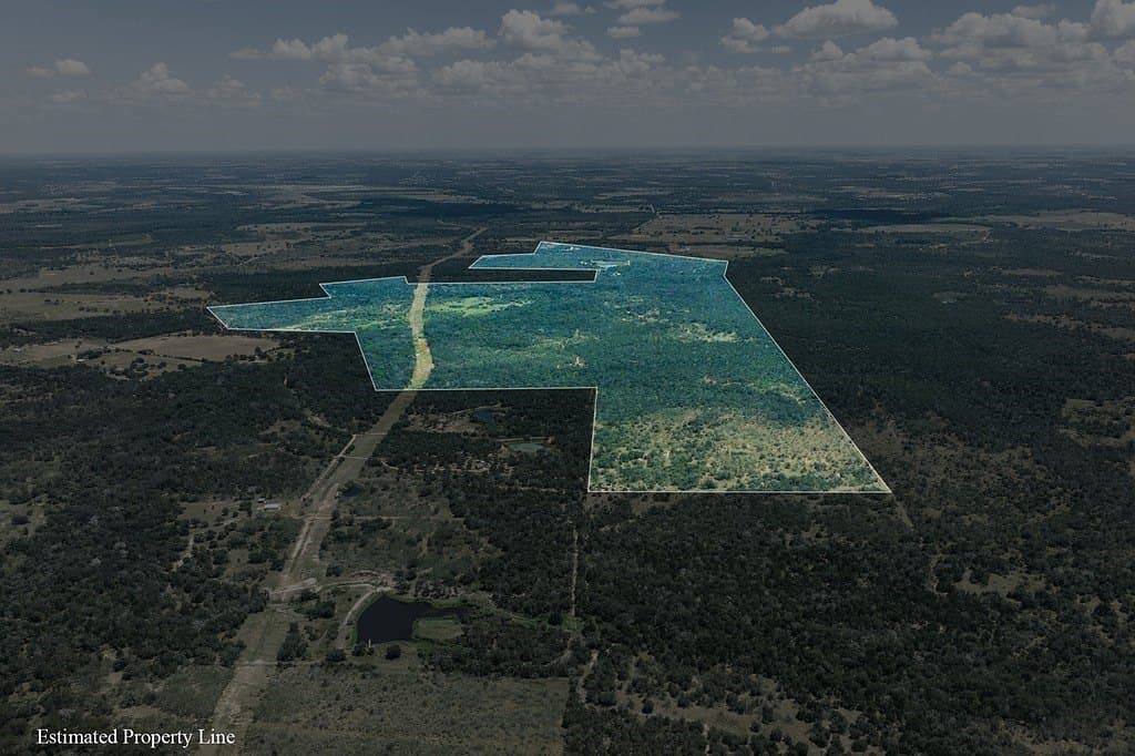 596.54 acres in Gonzales County - photo 5