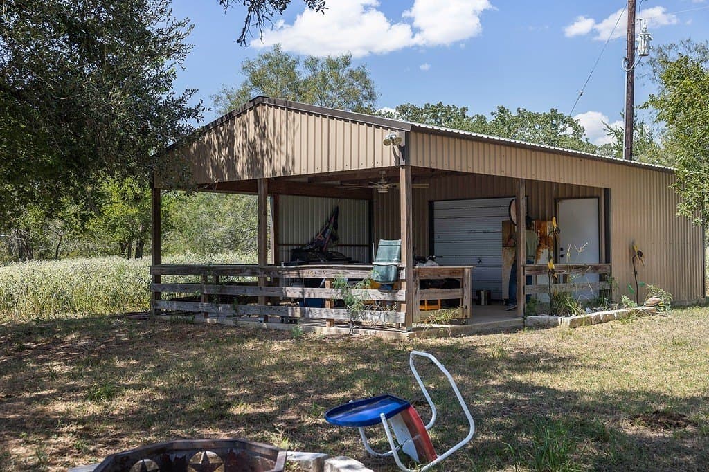 596.54 acres in Gonzales County - photo 24
