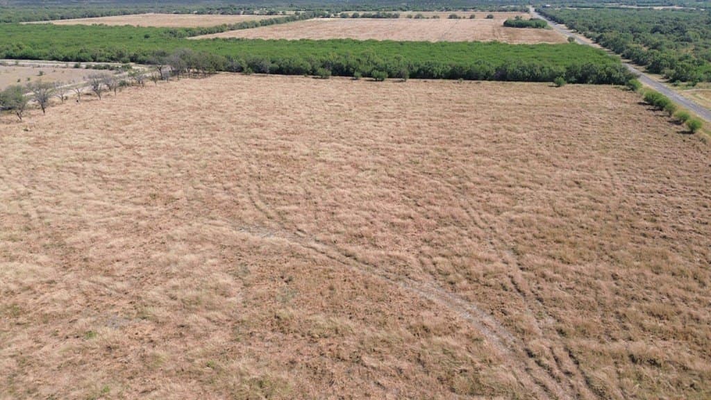 10.75 acres in Maverick County gallery image 4