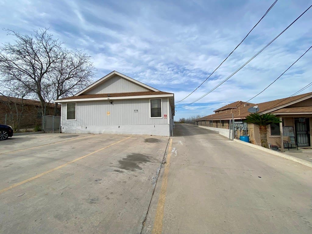 11,000 acres in Maverick County gallery image 2