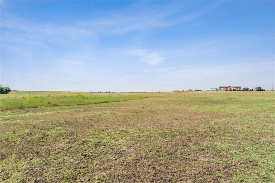1.09 acres in Bell County - photo 9