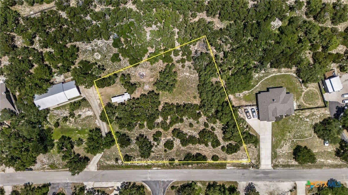 1.01 acres in Comal County - photo 8