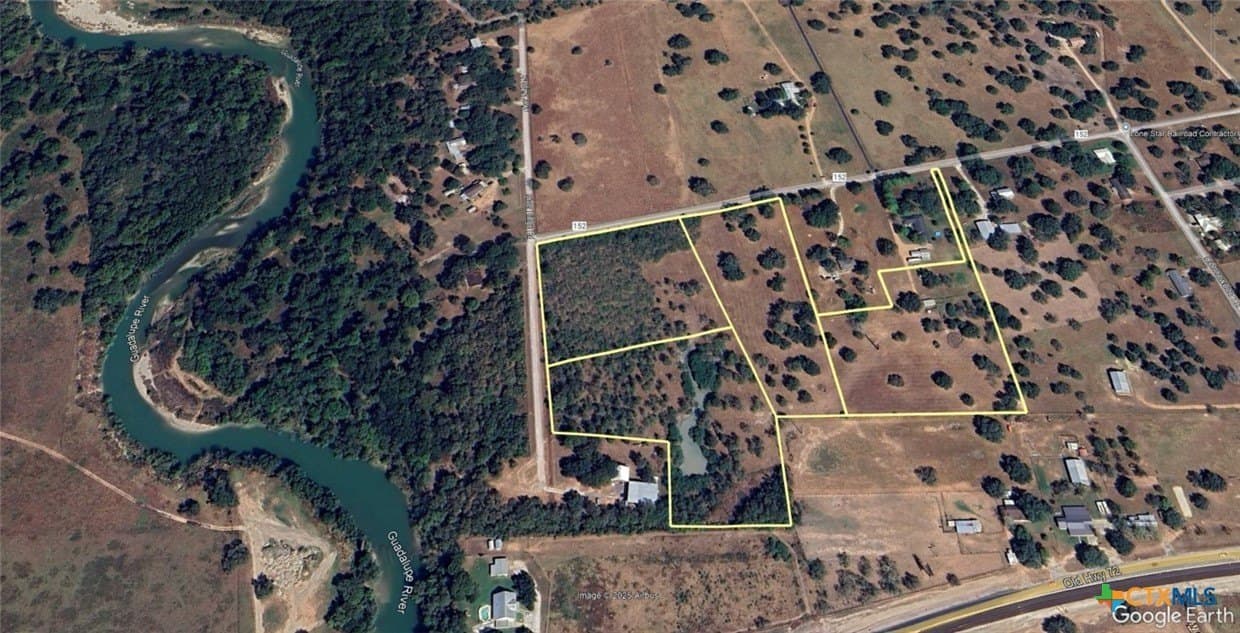 5 acres in DeWitt County featured view