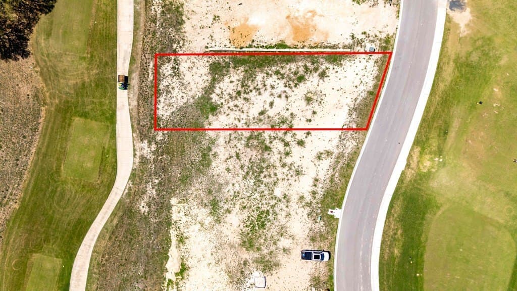 0.21 acres in Kerr County - photo 18