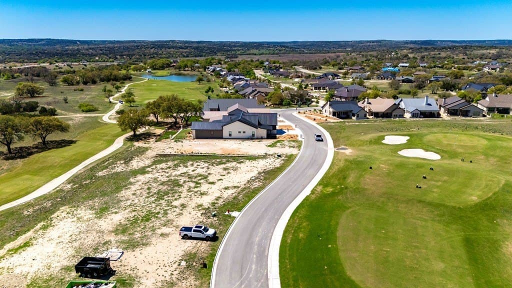 0.21 acres in Kerr County - photo 3