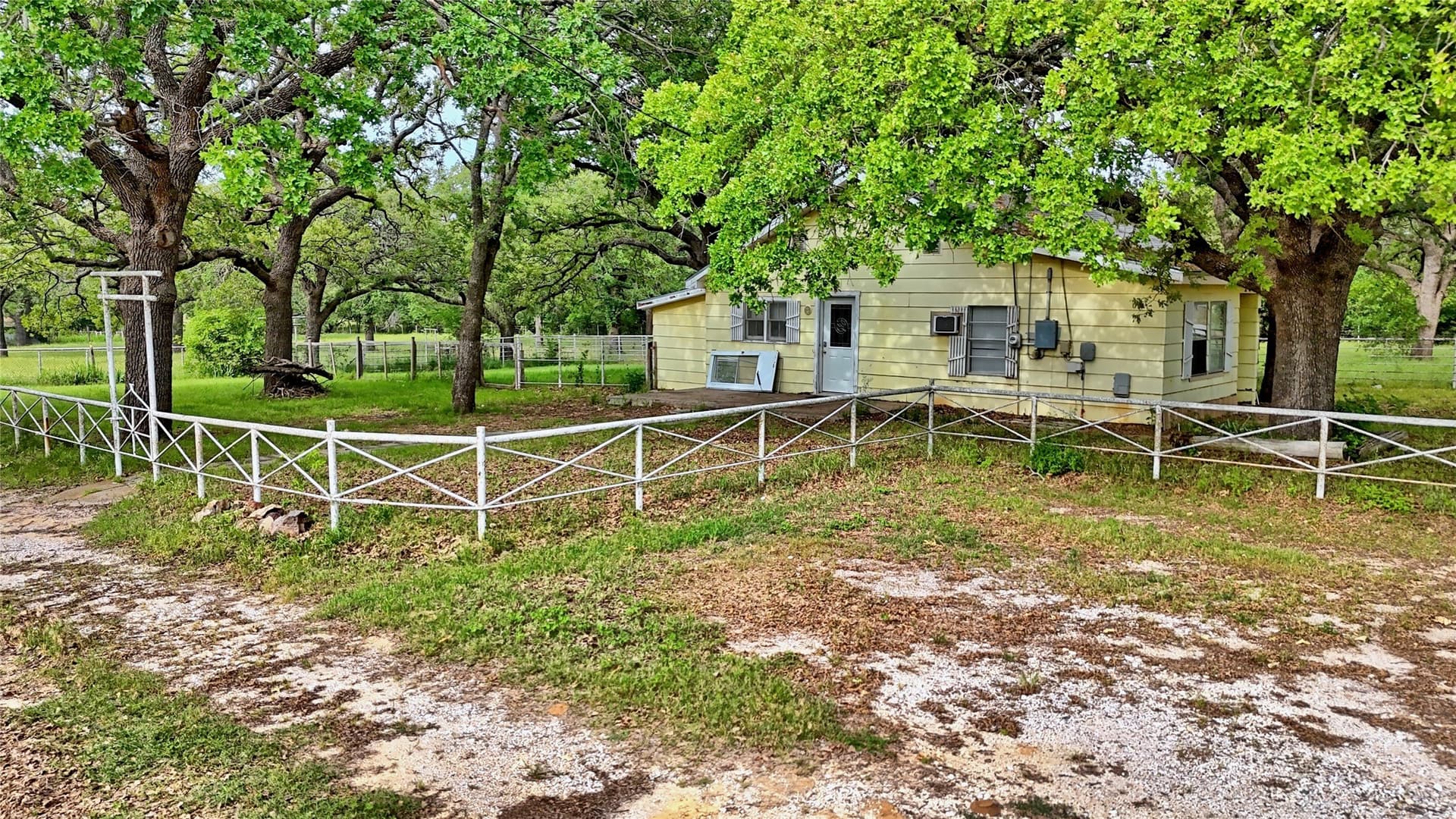 15.59 acres in Montague County - photo 25