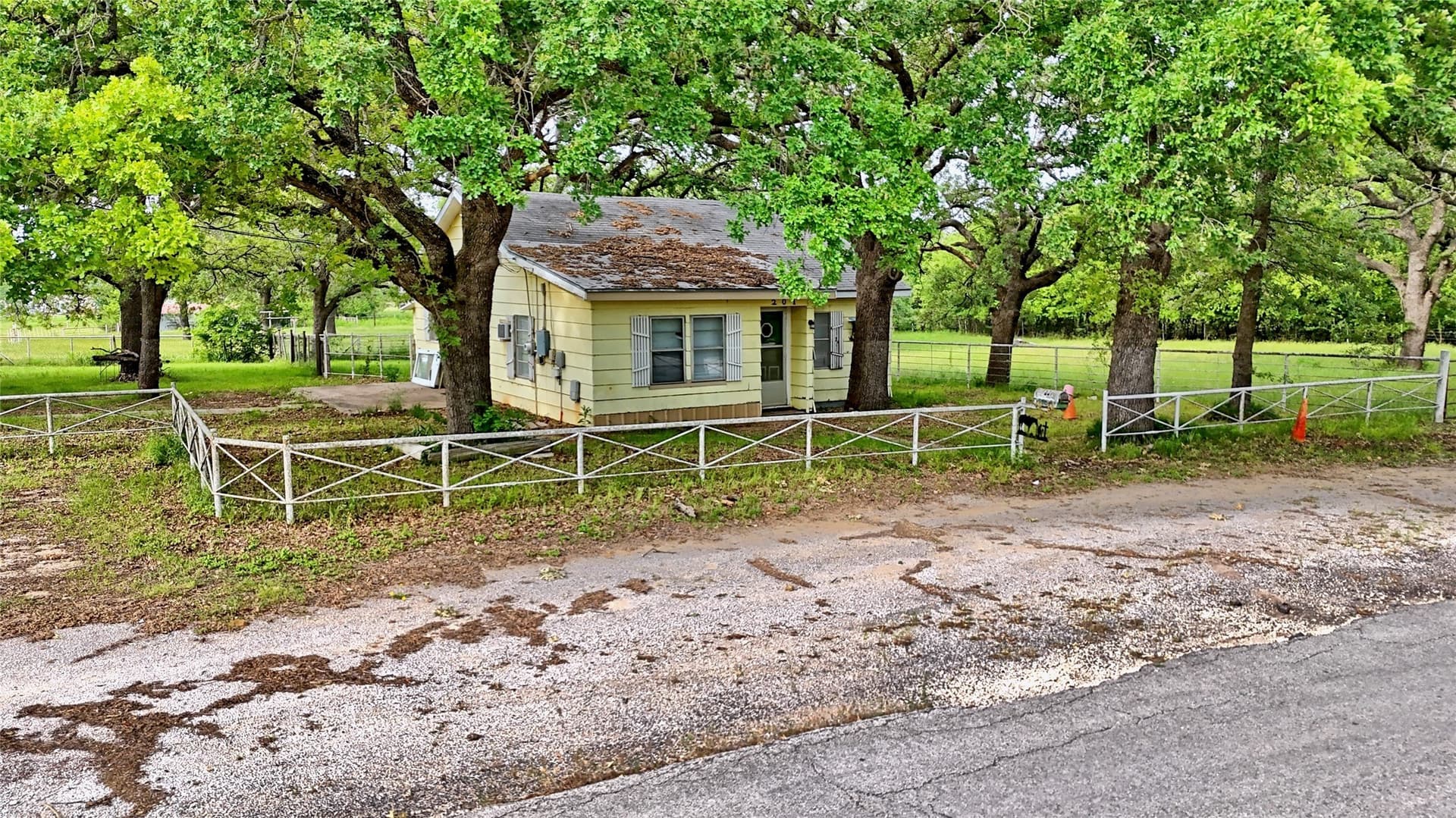 15.59 acres in Montague County - photo 14