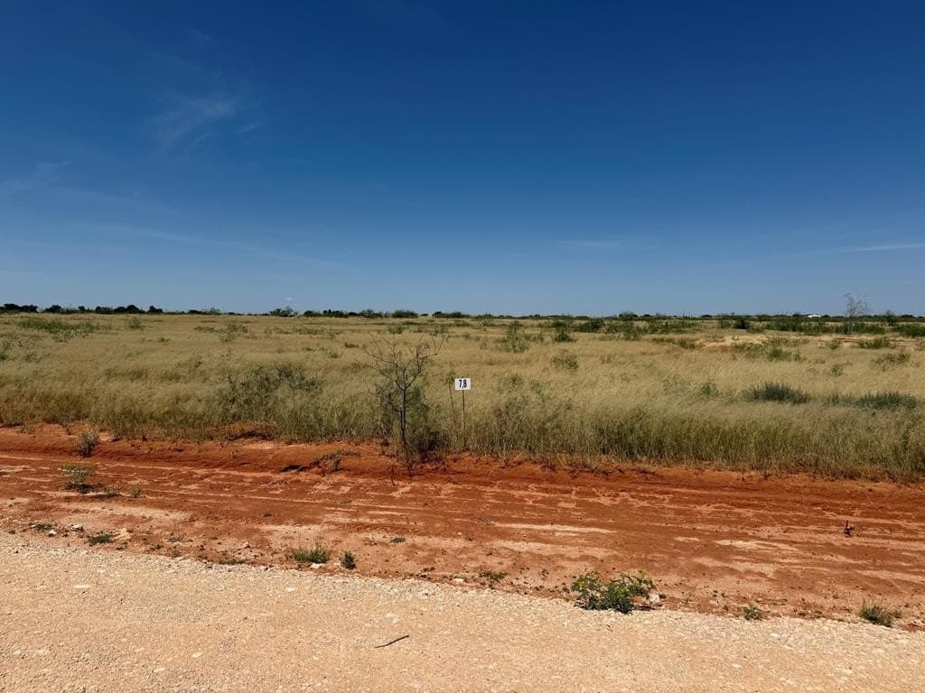 2.1 acres in Andrews County