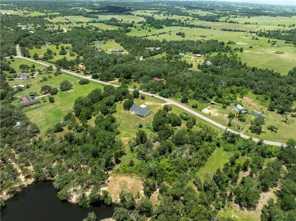 5.75 acres in AUSTIN County - photo 25