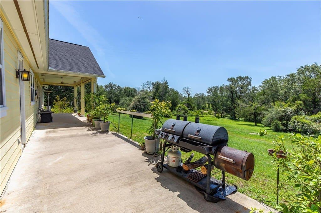 5.75 acres in AUSTIN County - photo 17