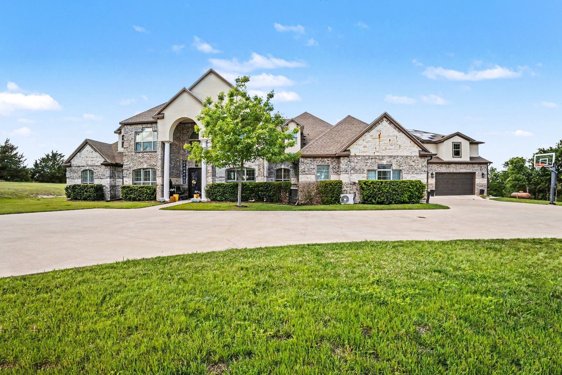 11.9 acres in Dallas County gallery image 2